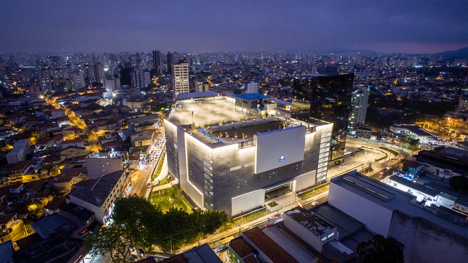 TRIMAIS PLACES — Shopping e convivência urbana · São Paulo